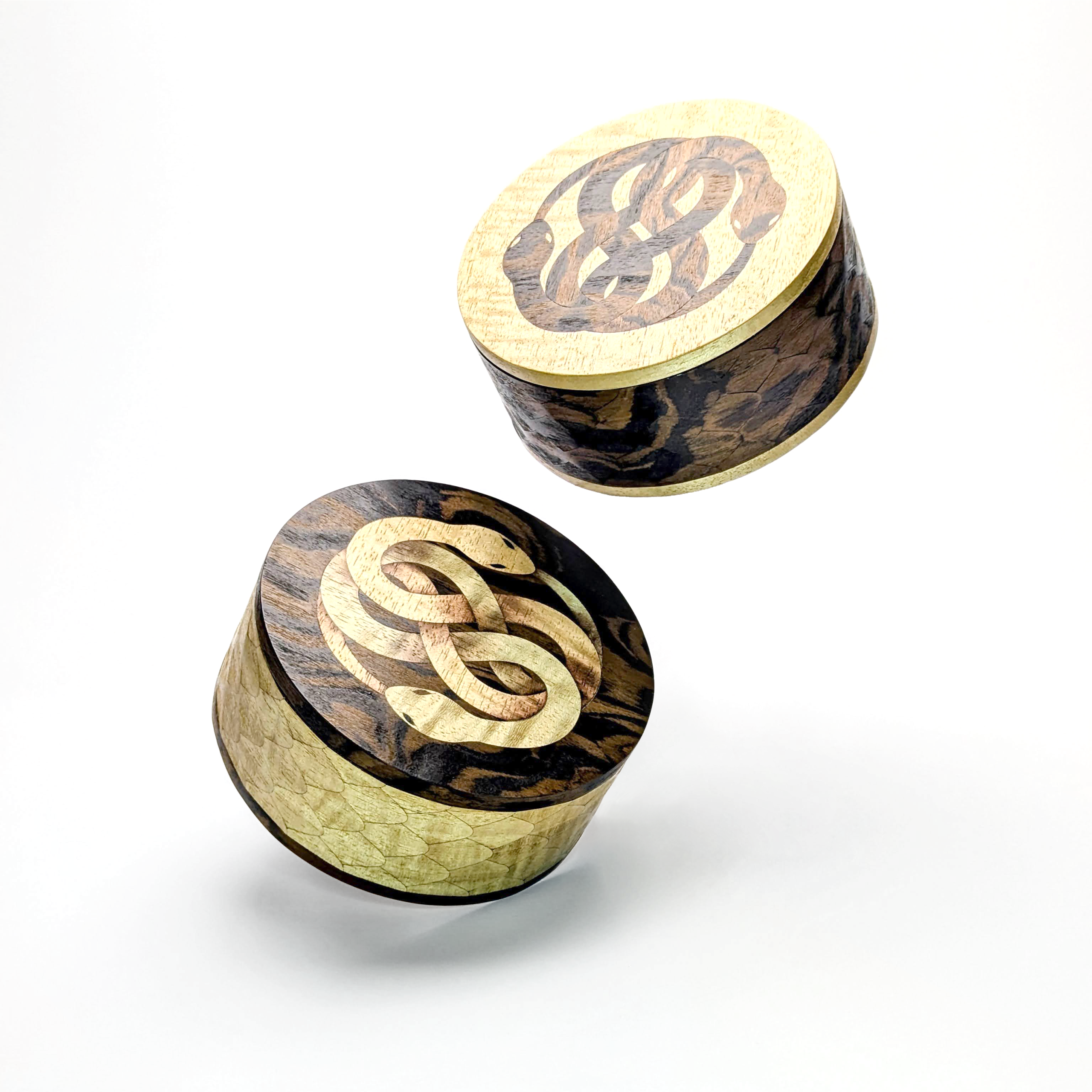 Handmade Wood Box, Marquetry, Wood Inlay, Snake Decor, Luxury Gift, Jewelry Organizer, Artisan Woodwork, Desk Accessory, EDC Tray, Serpent Art, Fine Craftsmanship, Ouroboros,