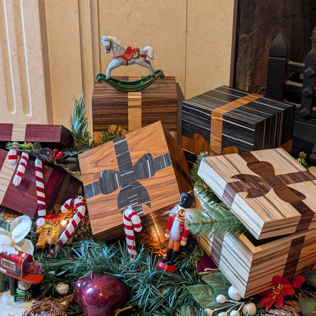 Christmas present visual 1